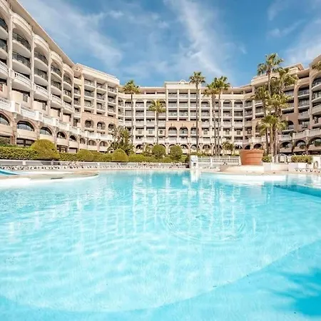 Mer, Piscine Et Soleil
